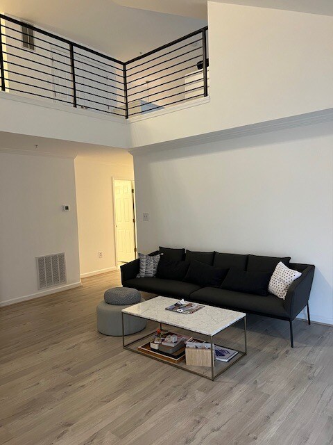 Living room - 121 Timberbrook Ln