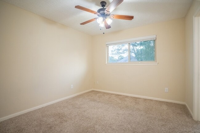 Building Photo - 4219 Meadowchase Ln