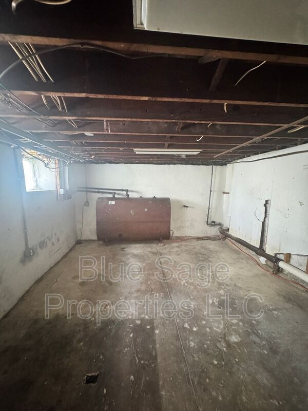 Building Photo - 3207 Albemarle Ave