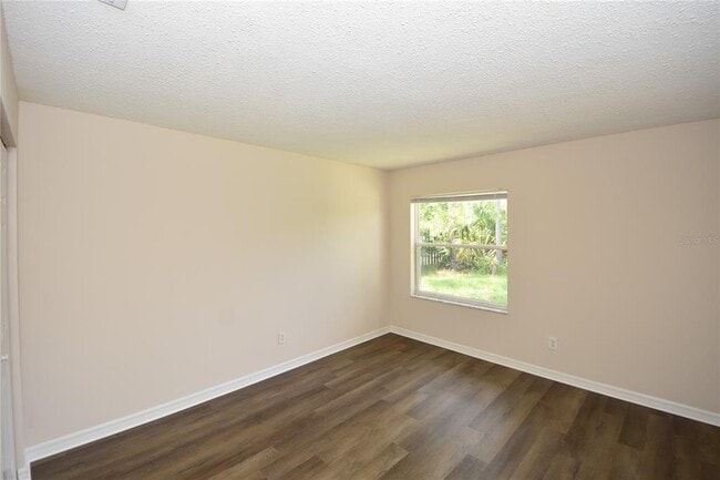 Building Photo - 19 Burning Ember Ln