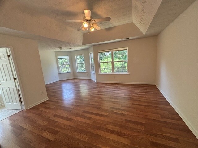 Building Photo - 819 Roxholly Ln