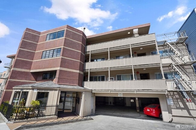 Building Photo - 655 Corbett Ave