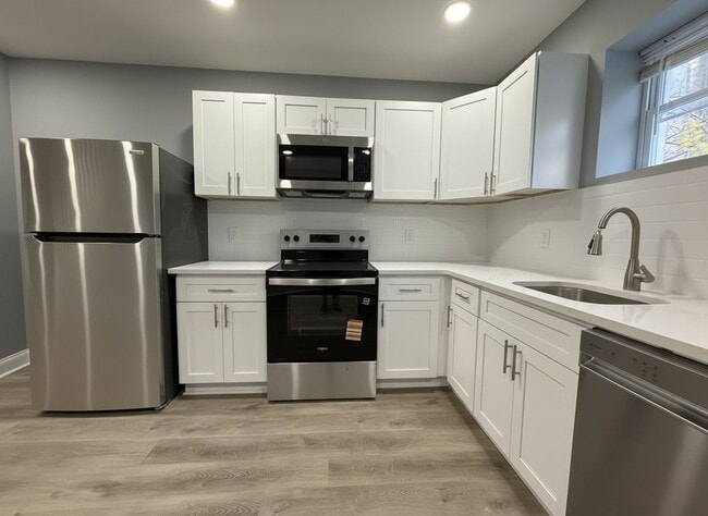 Building Photo - 1010 S Ithan St