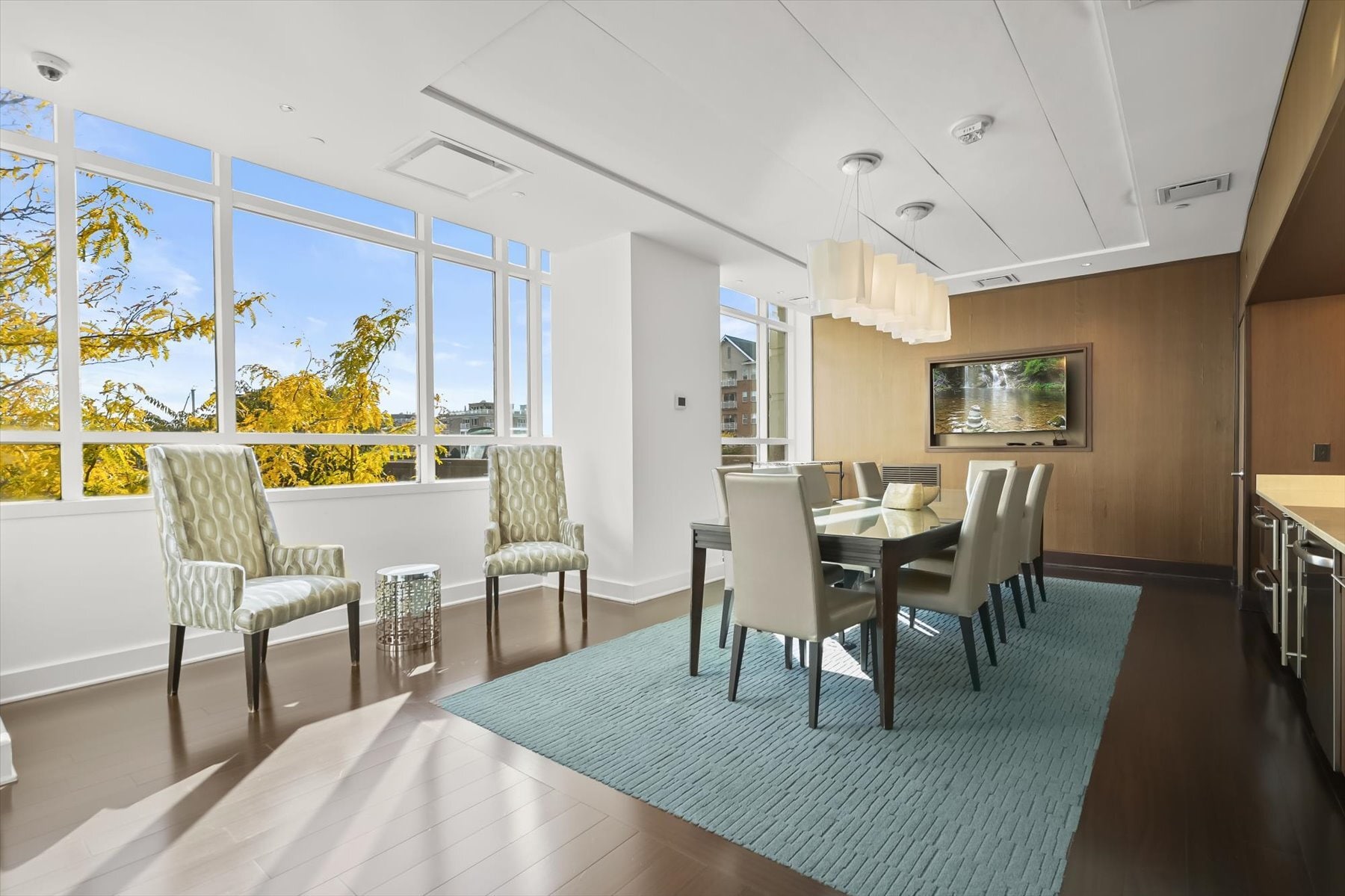 Building Photo - 100 Harborview Dr