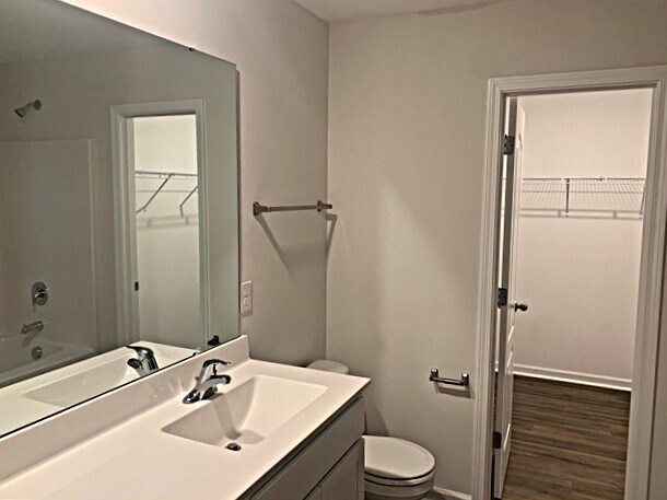 Building Photo - 7125 Spaniel Ct