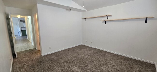 Building Photo - 8084 N Ridge Loop E