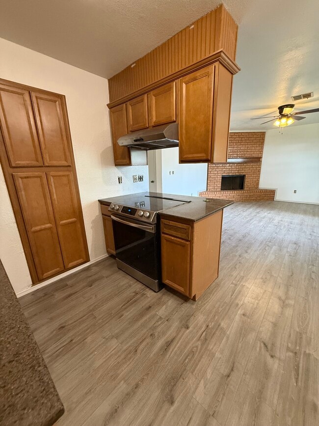 Building Photo - 309 W Maple Branch Way