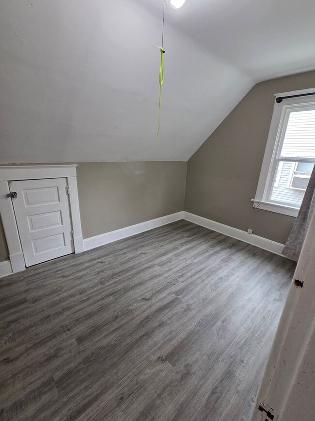 Building Photo - Italian Estates Property Management