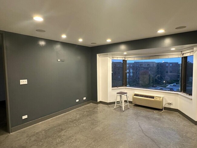 Building Photo - 470 Fawell Blvd