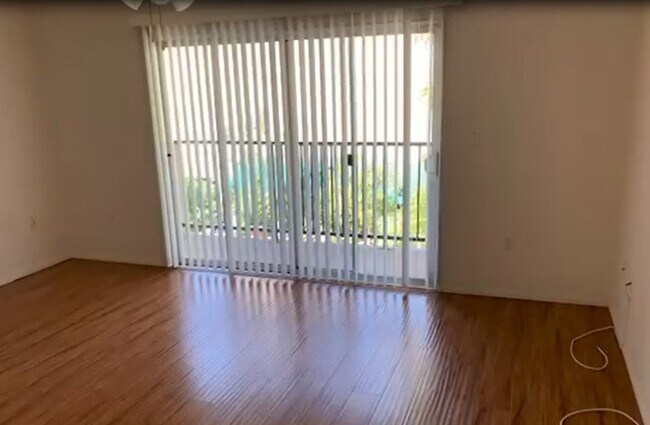 Building Photo - 4501 Cedros Ave