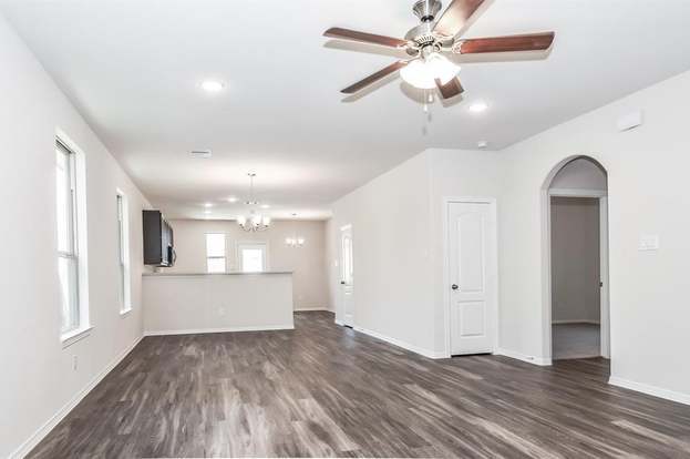 Building Photo - 826 Wembley Wood Wy