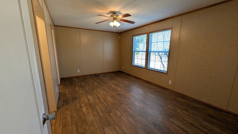 Building Photo - 4804 Saint Andrews Chu Rd