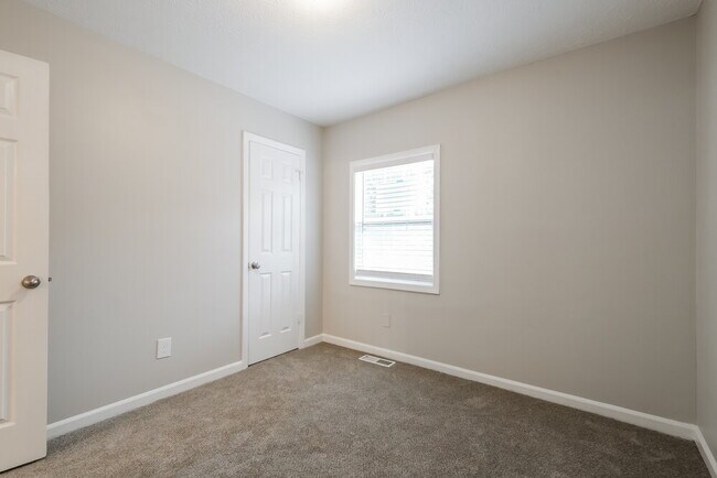 Building Photo - 5224 Brough Ln