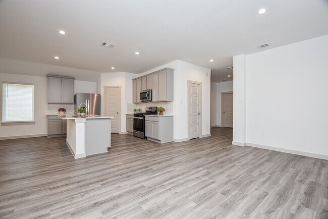 Building Photo - 7827 Sleek Flock Ln