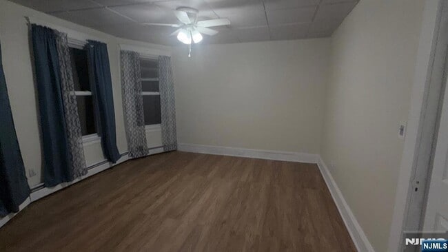 Building Photo - 140 Liberty St