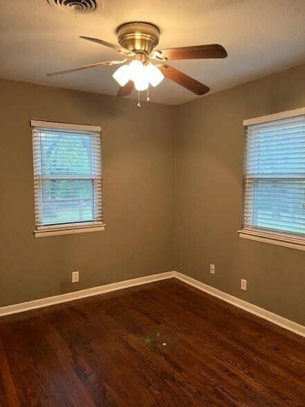 Building Photo - 3208 Brown Trail