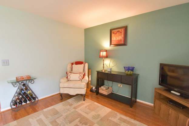 Building Photo - 235 Wellington Cir