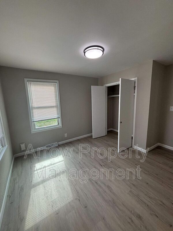 Building Photo - 704 N 26th St