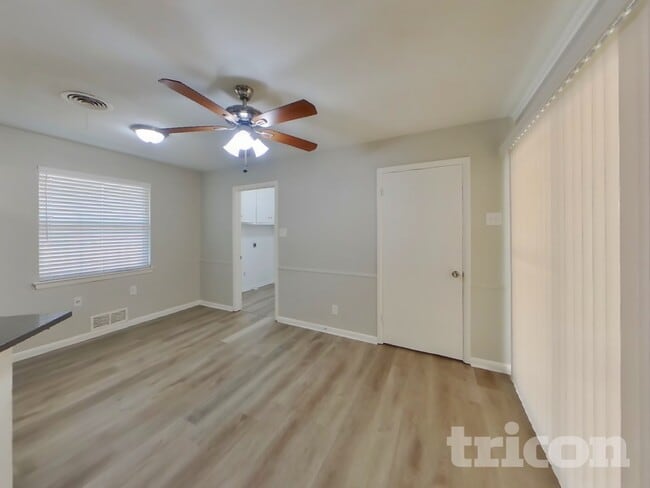 Building Photo - 3240 Springwood Ln