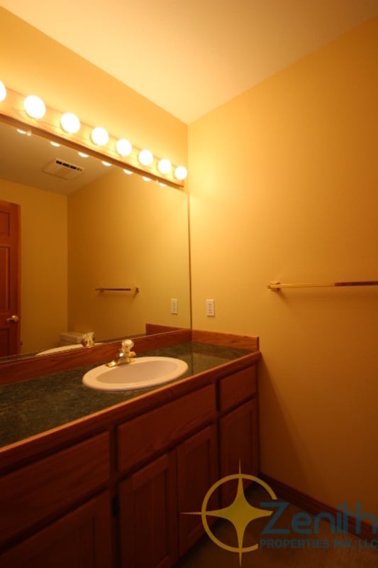 Building Photo - 2914 NW 9th Ave