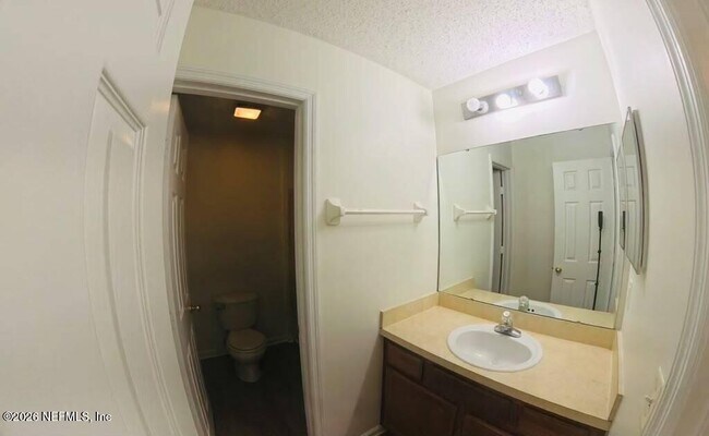 Building Photo - 515 Hopewell Dr