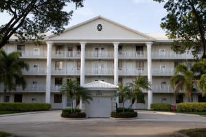 Building Photo - 6169 Balboa Cir