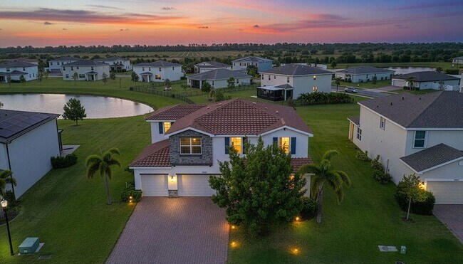 Building Photo - 12523 NW Copper Creek Dr