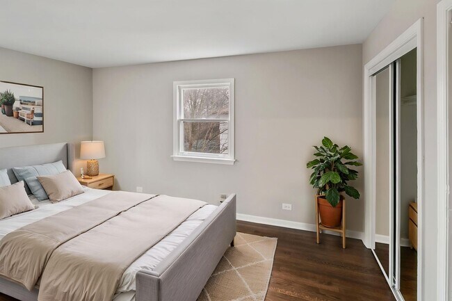 Building Photo - Fully Renovated 4 Bedroom Home in Homewood