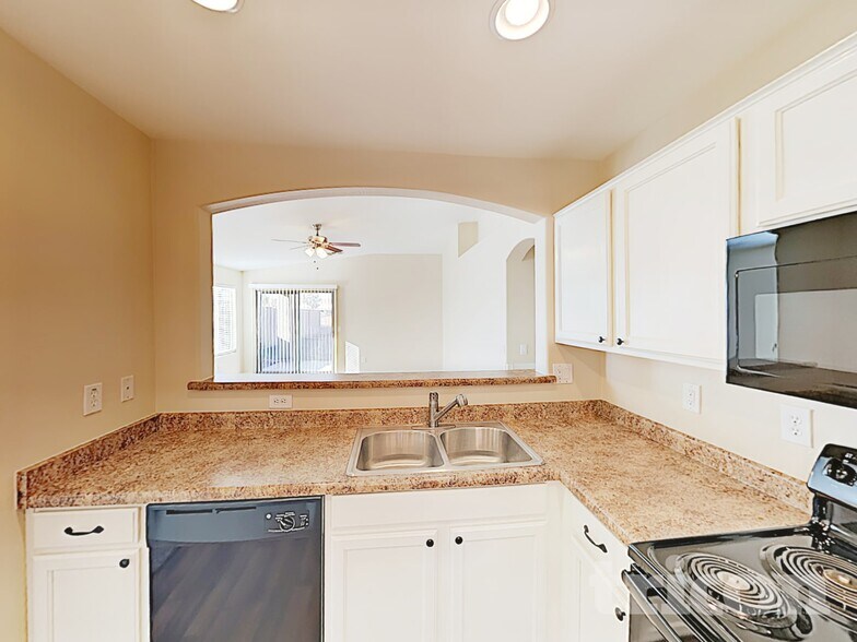 Building Photo - 30568 N Zircon Dr