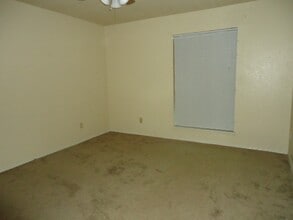 Building Photo - 12500 Sandpiper Dr