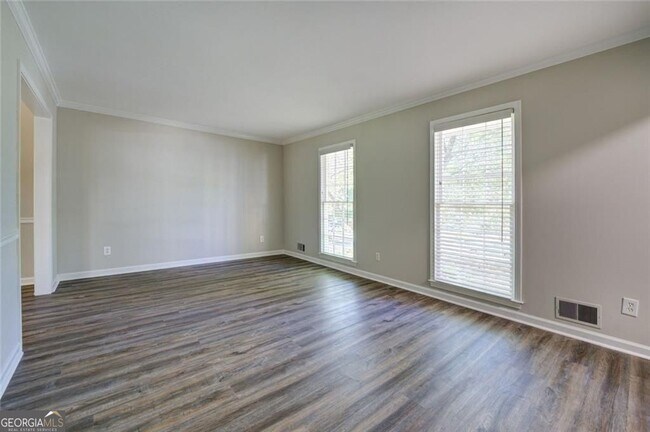 Building Photo - 4566 Mountain Creek Dr