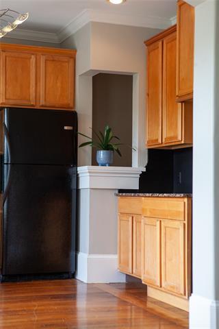 Building Photo - 5347 Lewis St