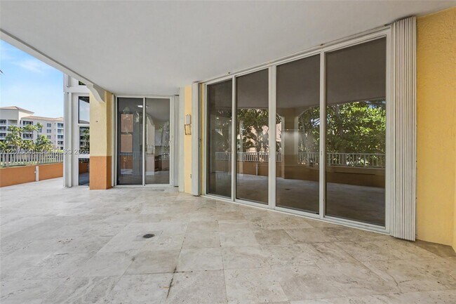 Building Photo - 731 Crandon Blvd