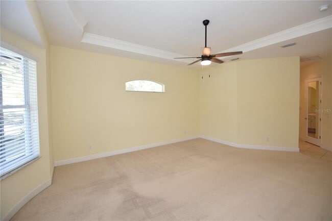 Building Photo - 17 Oasis Cir