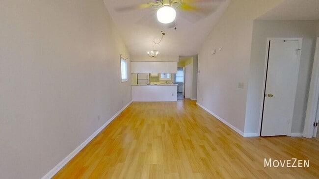 Building Photo - 809 Antler Dr