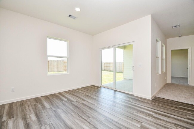 Building Photo - 5906 Bright Keel Dr