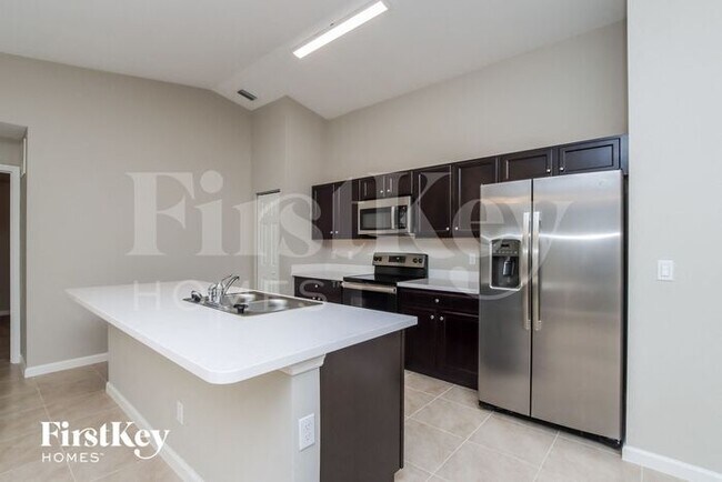 Building Photo - 591 Brickell St SE