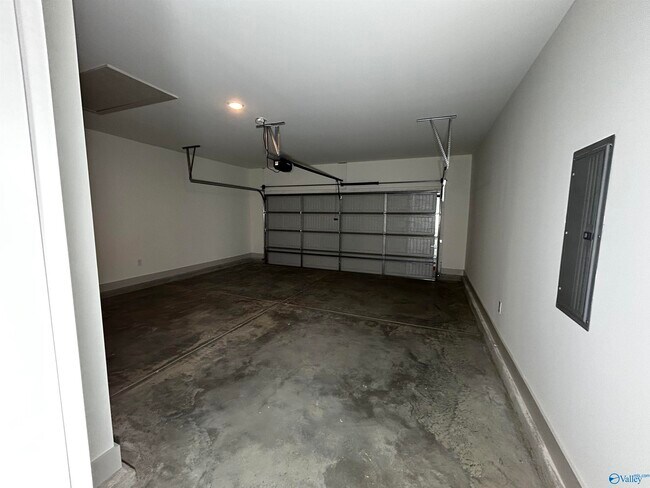 Building Photo - 209 Emma Harris Cir