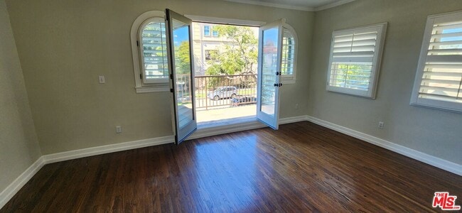 Building Photo - 1024 Cloverdale Ave