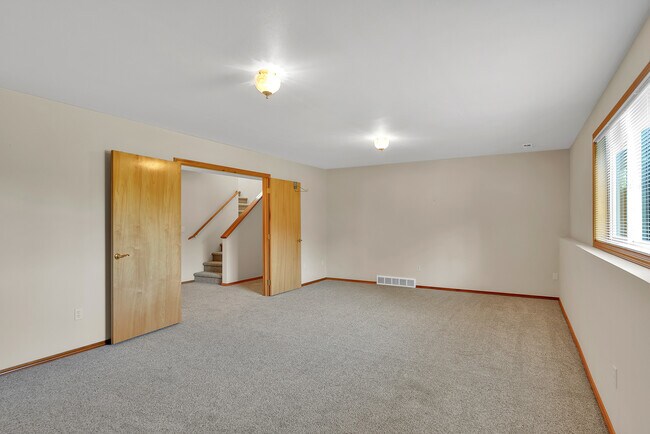 Building Photo - 4605 E Birkdale Ln