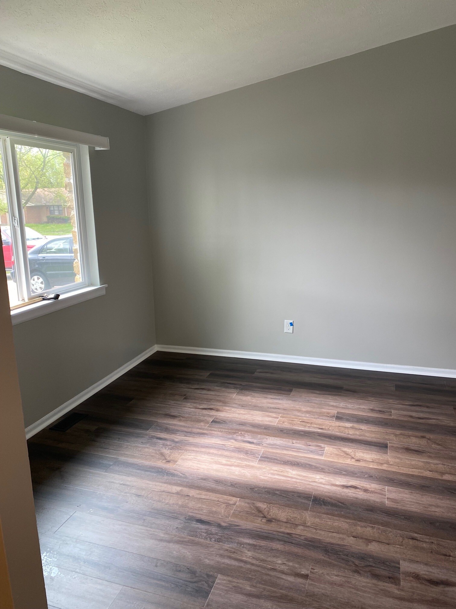living room - 1035 Pine St