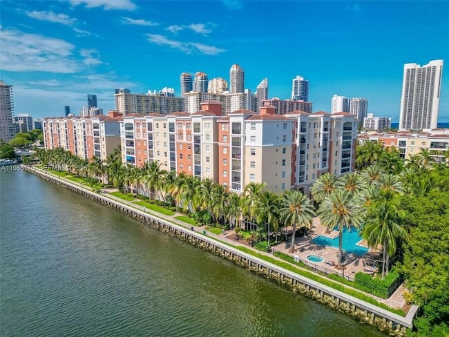 Building Photo - 17125 N Bay Rd