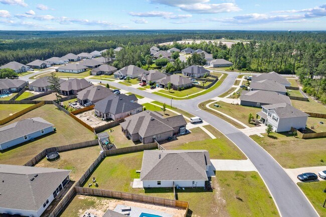 Building Photo - 439 Sweet Blossom Bend