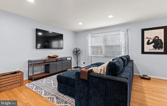 Building Photo - 7005 Stone Mill Pl