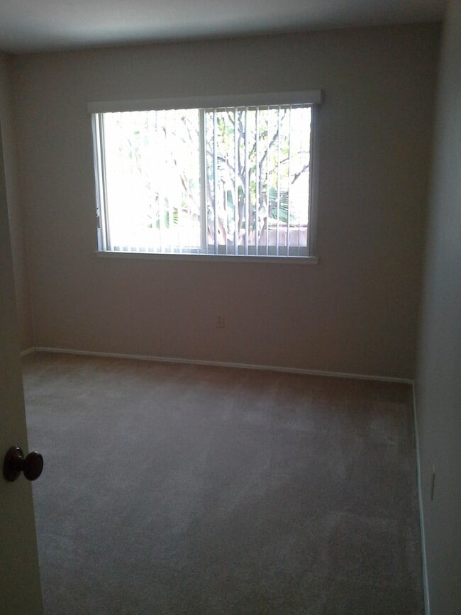 Building Photo - Classic 4Br/2Ba Single Level Home in Rancho Bernardo