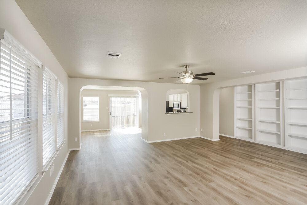 Building Photo - 9122 Blazer Pl
