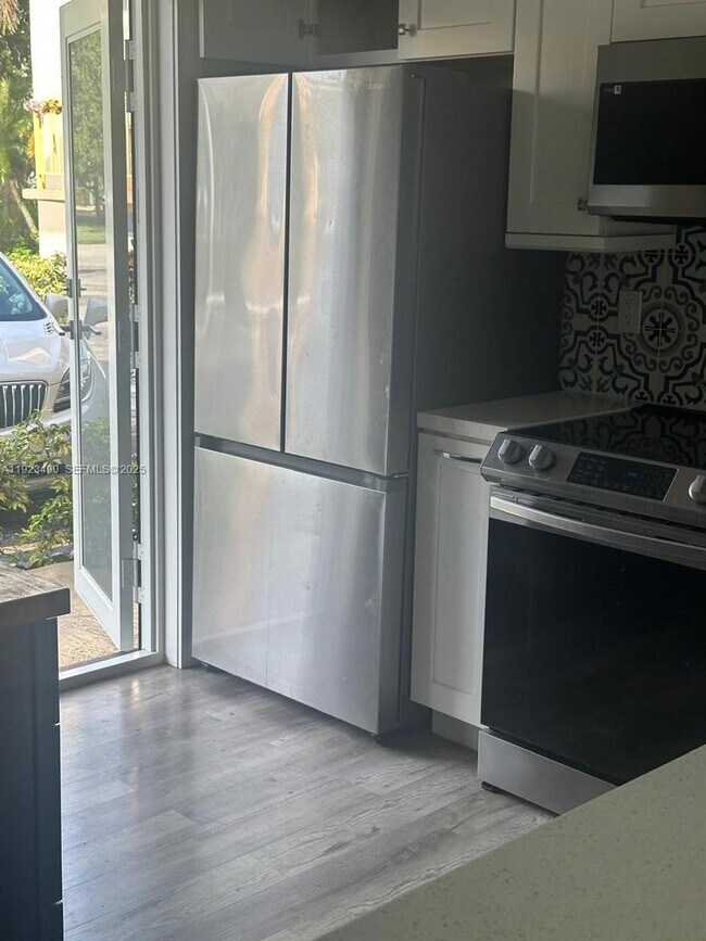 Building Photo - 1350 Atlantic Shores Blvd