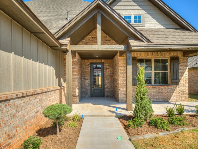 Building Photo - 14517 Chambord Dr