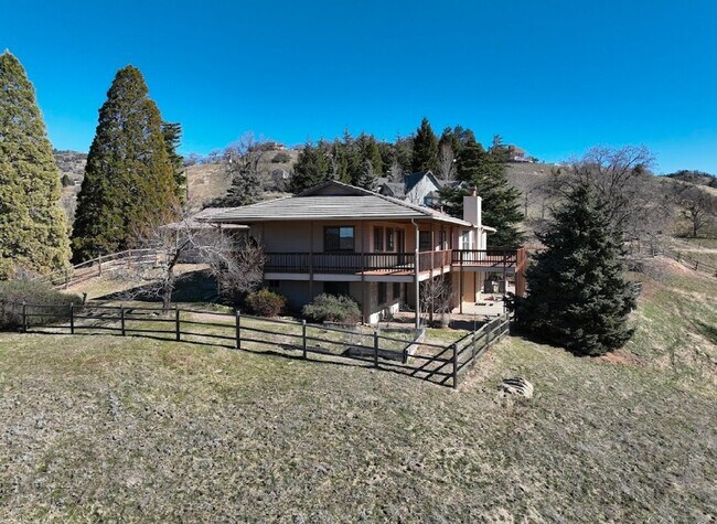 Building Photo - Bear Valley 3+4 with over 4 acres! MUST SEE!