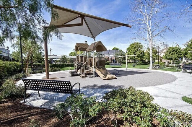 Surrounding Parks - 15213 Linden Way